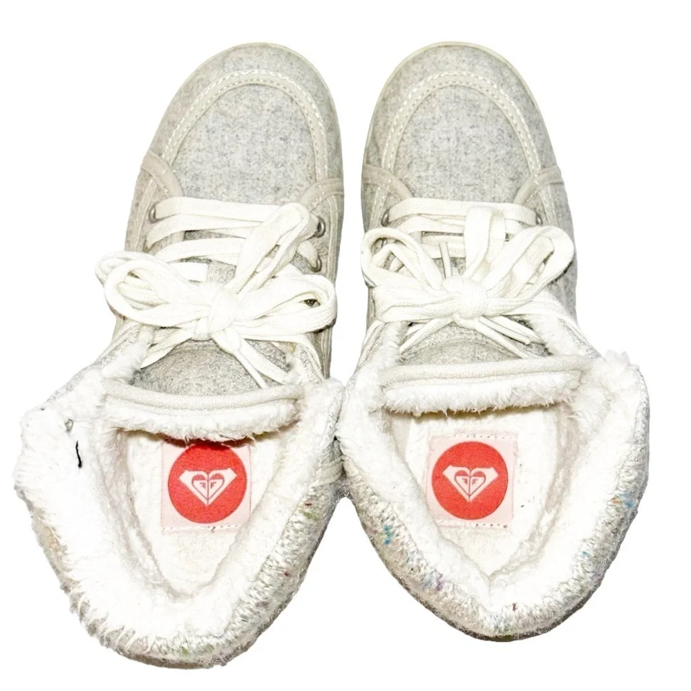 Roxy fleece lined high tops